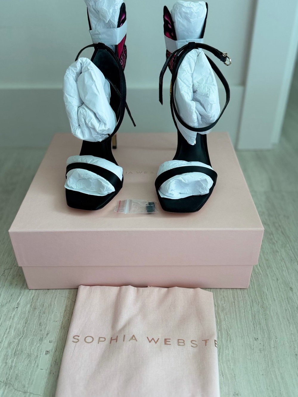 🌸 Sophia Webster Chiara Embroidery Sandal.